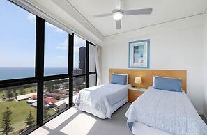 Sierra Broadbeach - Ocean View Apartment