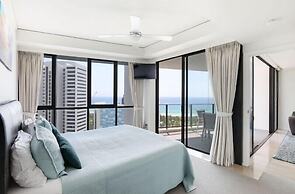 Sierra Broadbeach - Ocean View Apartment