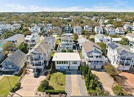 Beach Break Getaway in Virginia Beach