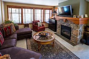 Eagle Springs East 1 & 2 Bedroom Condos