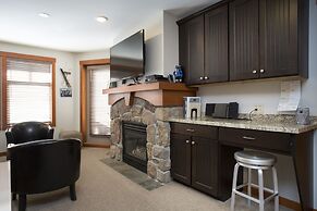 Eagle Springs East 1 & 2 Bedroom Condos