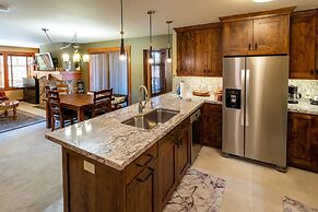 Eagle Springs East 1 & 2 Bedroom Condos