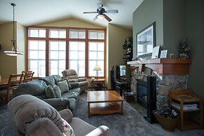 Eagle Springs East - 2 Bedroom Condos in Solitude UT