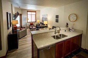 Powderhorn Lodge Deluxe Condos - Solitude UT