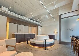 UH FLAT SIGNATURE DAEGU