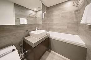 UH FLAT SIGNATURE DAEGU