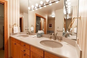 Beaver Creek Resort CO - Townsend Place & Strawberry Park Condos