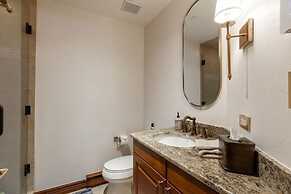 Beaver Creek Resort CO - Townsend Place & Strawberry Park Condos