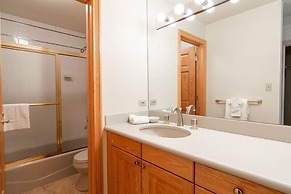 Beaver Creek Resort CO - Townsend Place & Strawberry Park Condos