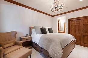 Beaver Creek Resort CO - Townsend Place & Strawberry Park Condos