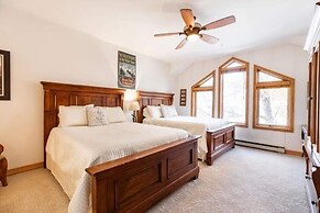 Beaver Creek Resort CO - Townsend Place & Strawberry Park Condos