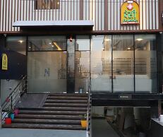 Elite Hotel Gachibowli