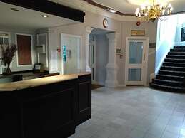 The Crown Hotel