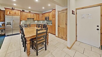 Mammoth Mountain Vacation Condos