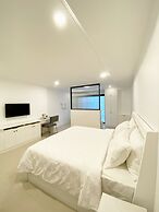 Loewy's Home Jakarta