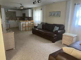 Oak Island 4BR Retreat