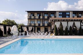 GIOWINE Hotel&Restaurant