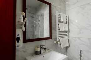 GIOWINE Hotel&Restaurant