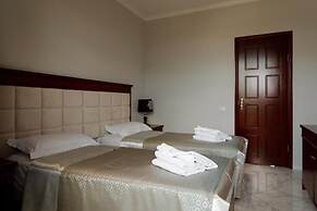 GIOWINE Hotel&Restaurant