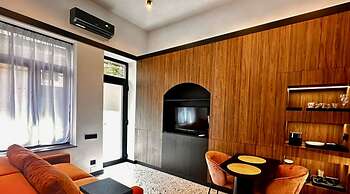 JAIS Home-Moon Apartment-Old Town/ Muzeului Square