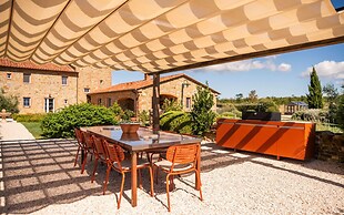 Luxury Farmhouse in Umbria-podere Montecani