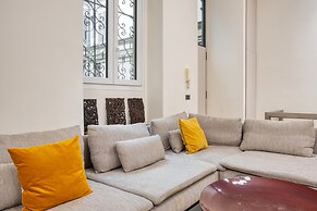 JOIVY Stylish Central Maisonette