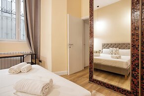 JOIVY Stylish Central Maisonette