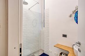 JOIVY Stylish Central Maisonette