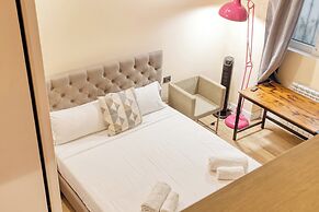 JOIVY Stylish Central Maisonette