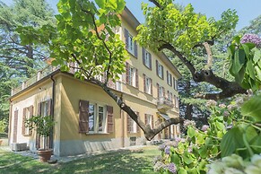 Villa Ca' Moneta Albavilla
