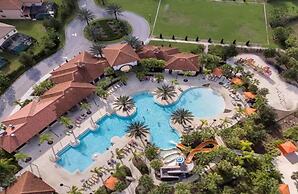 Solterra Resort!! Spacious House With Game Room, Private Pool and Movi