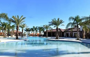 Solterra Resort!! Spacious House With Game Room, Private Pool and Movi