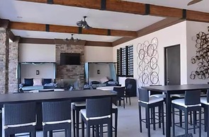 Solterra Resort!! Spacious House With Game Room, Private Pool and Movi