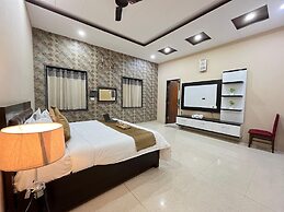 GoBravo 11- 6BHK Farm with Pool Gurgaon