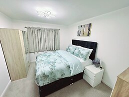 2 Bed-2 Bath-town Centre-free Parking