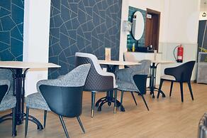 Alyusra Palm Tree Hotel