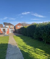 5beds10people 5minutes dr Airport Train Station