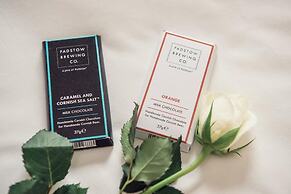 Apartmentsleeps3-garden-hottub-parking