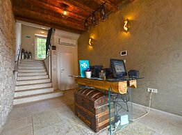 Tranquil Getaway With Shared Pool in Bale