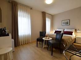 Tranquil Getaway With Shared Pool in Bale