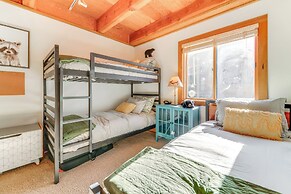 8 Mi to Lake Tahoe: Spacious Northstar Condo!