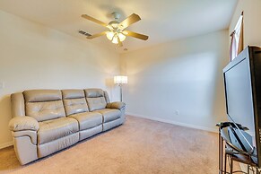 5 Mi to Dtwn Clermont: Family Home w/ Water Views!