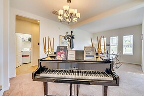 5 Mi to Dtwn Clermont: Family Home w/ Water Views!