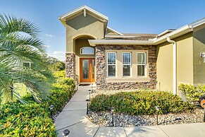 5 Mi to Dtwn Clermont: Family Home w/ Water Views!