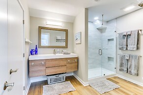 Walk to Community Beach: Coastal Carolina Condo