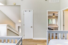 Walk to Community Beach: Coastal Carolina Condo