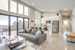 Walk to Trail: 'lookout Landing' Newly Built Home!