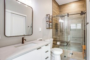 Walk to Trail: 'lookout Landing' Newly Built Home!