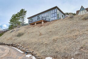 Walk to Trail: 'lookout Landing' Newly Built Home!