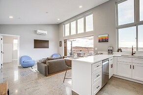 Walk to Trail: 'lookout Landing' Newly Built Home!